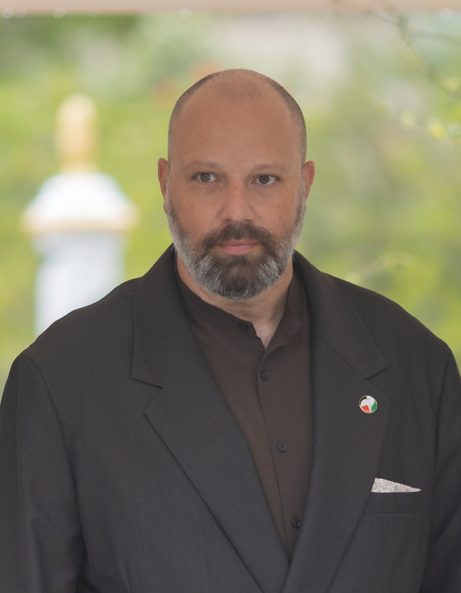 Who is Yorgos Lanthimos?